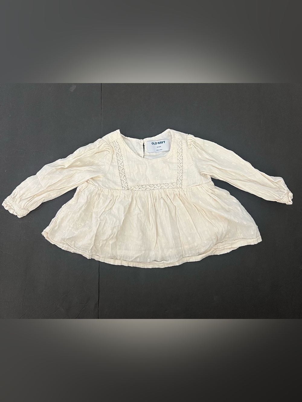 18-24M toddler girl Old Navy Cream Long-Sleeve Peasant Top. BODY FULLY LINED